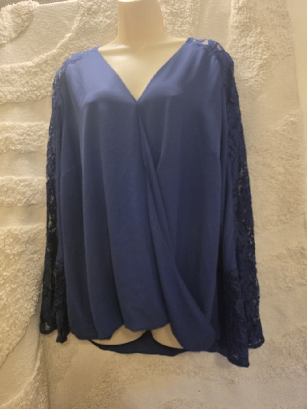 Women's V-Neck Lace Sleeve Blouse - Blue